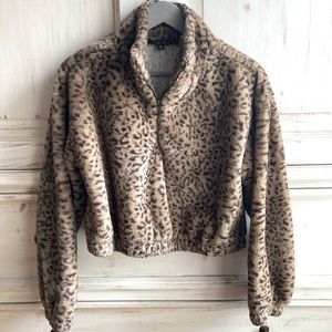 Leapard Fuzzy wide arm Pullover Jacket Un-lined